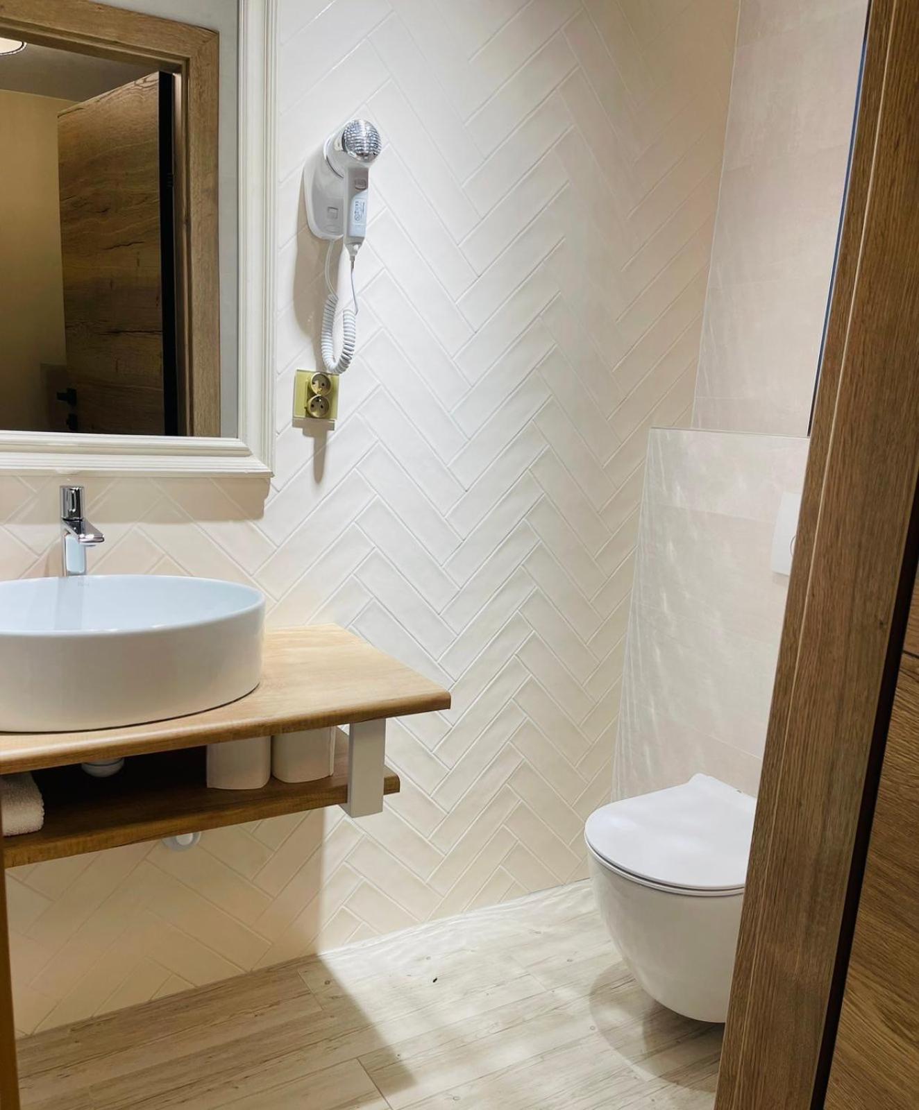 Hotel & Restauracja Kormoran ออร์ชิซ ภายนอก รูปภาพ